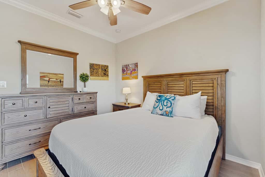 Airy townhouse with pool, hot tub, central AC, & washerdryer - dog-friendly