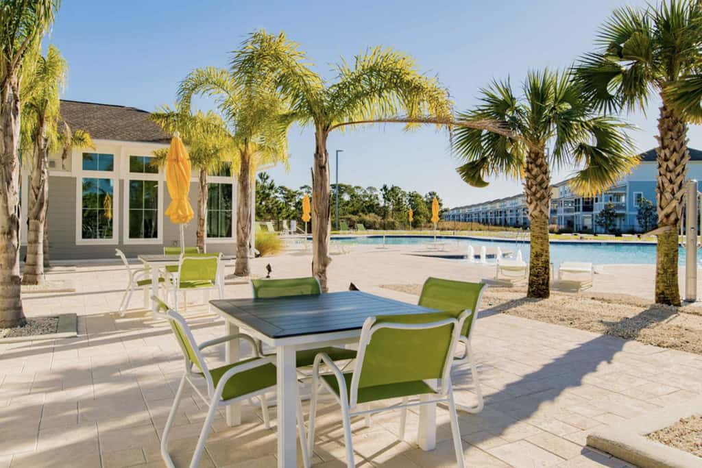 Airy townhouse with pool, hot tub, central AC, & washerdryer - dog-friendly