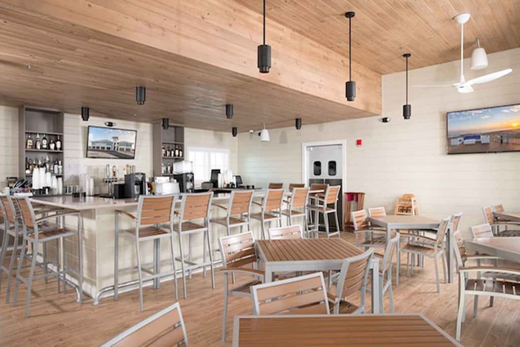 Airy townhouse with pool, hot tub, central AC, & washerdryer - dog-friendly