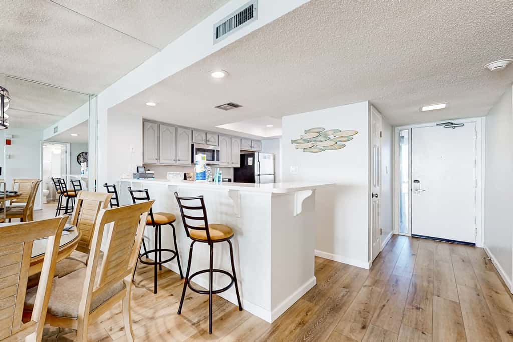 Gorgeious beachview condo with large balcony & shared pool