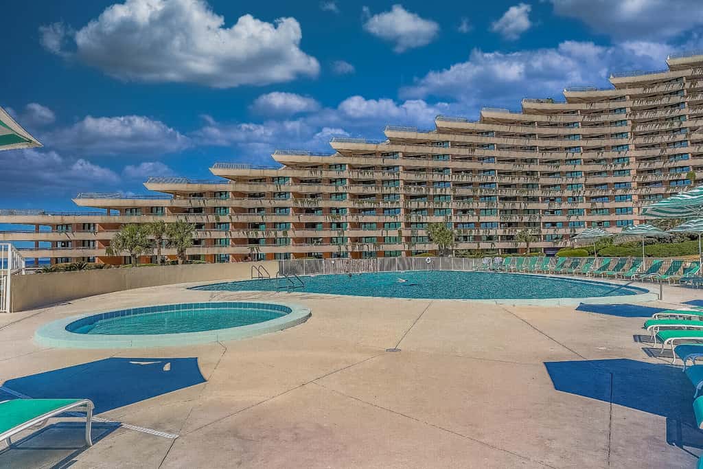 Gorgeious beachview condo with large balcony & shared pool