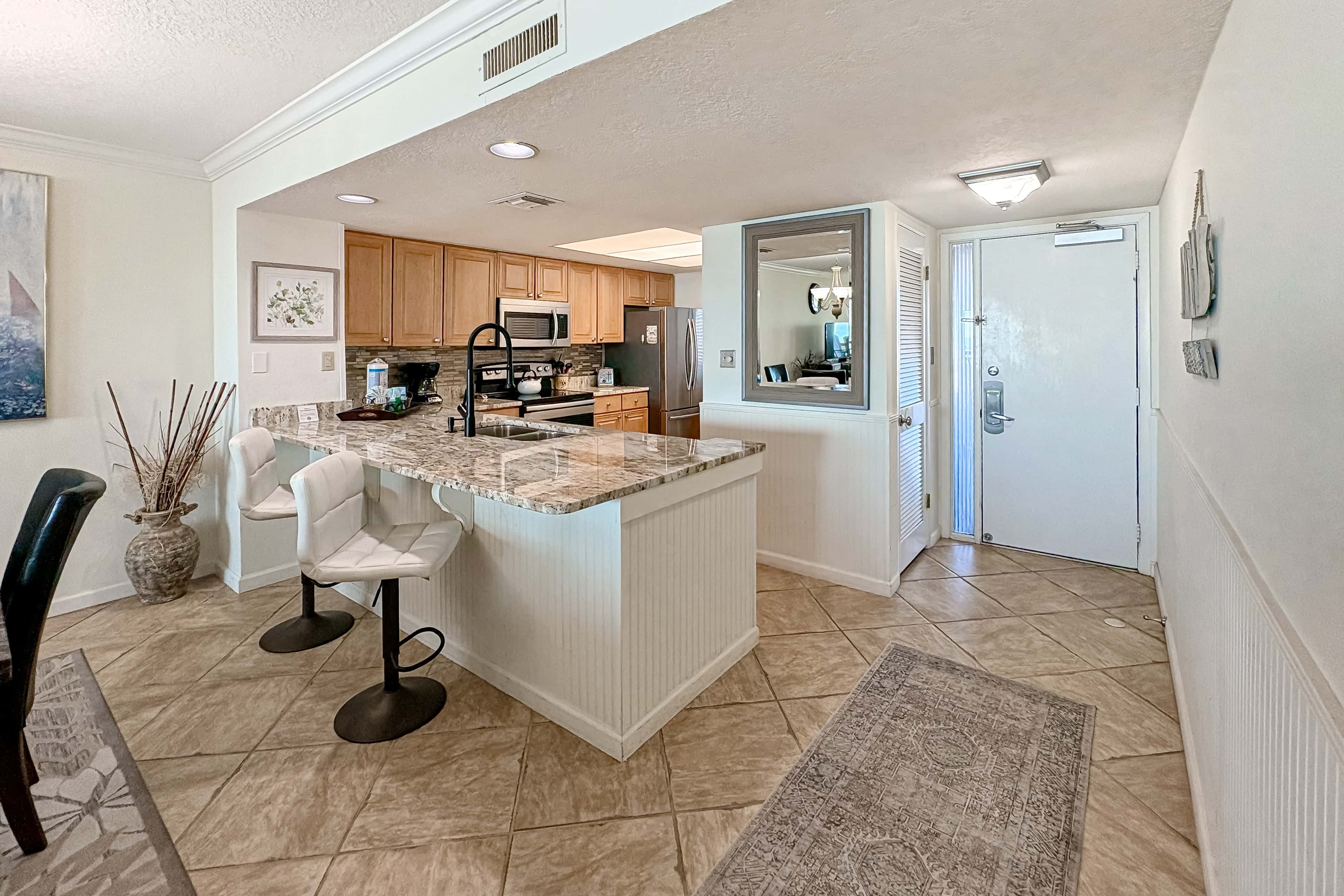 Gorgeous coastal condo with shared pool and easy beach access