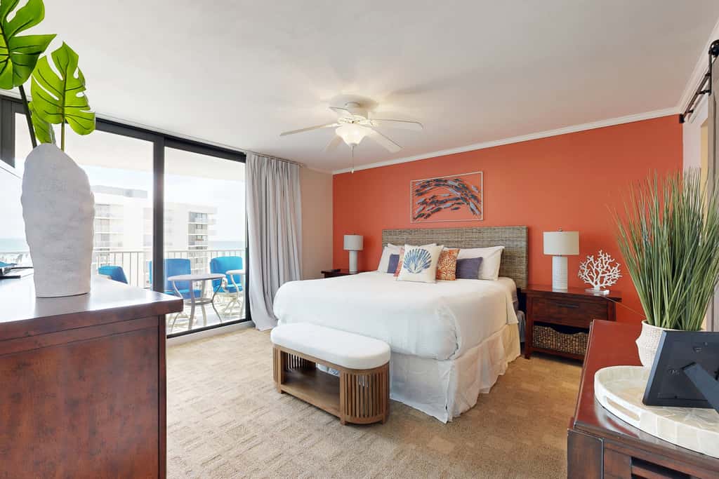 Beachfront condo with Gulf-view balcony & on-site pool,hot tub,tennis