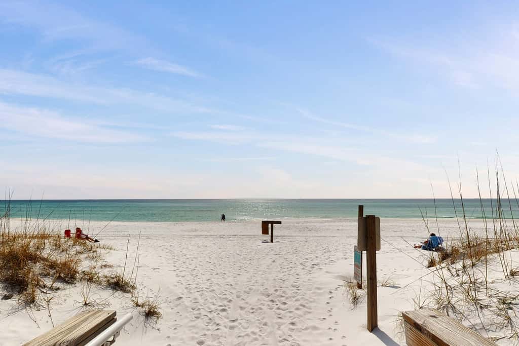 Beachfront condo with Gulf-view balcony & on-site pool,hot tub,tennis
