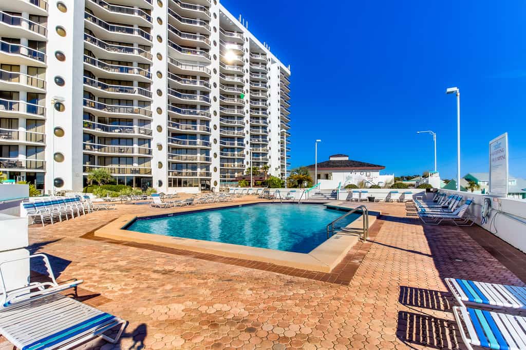 Surfside Resort L4