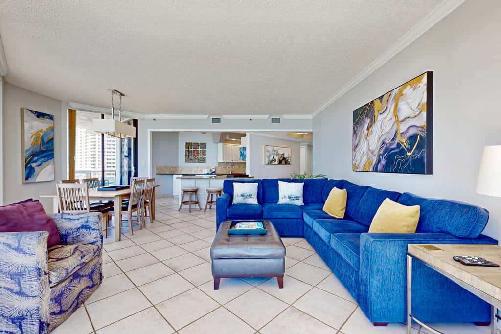 Beautiful gulf-front villa with free WiFi, shared pool & hot tub, central AC, views