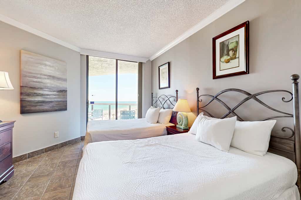 Beautiful gulf-front villa with free WiFi, shared pool & hot tub, central AC, views