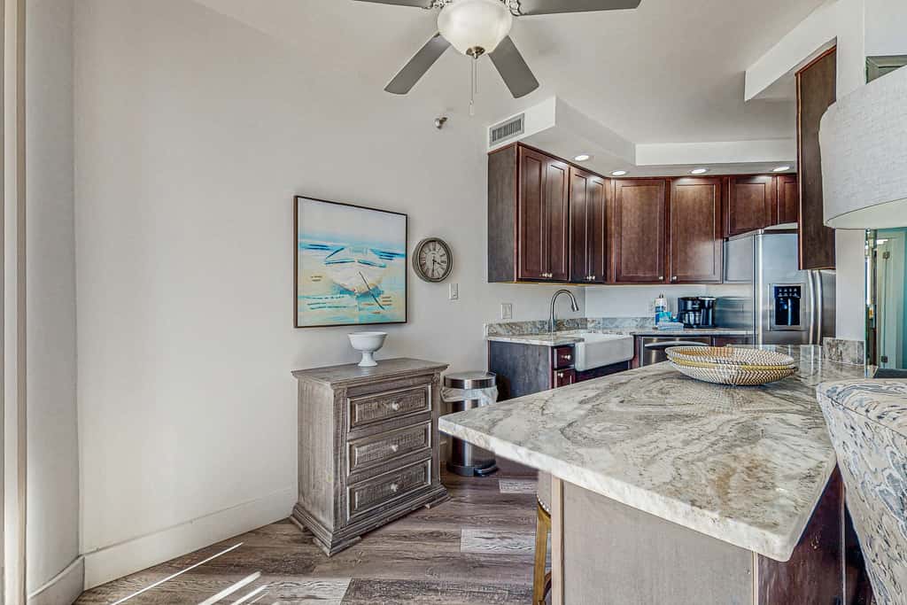 Beach & Ocean View Condo with WiFi, Private Balcony, AC, & Pool, Hot Tub, Tennis