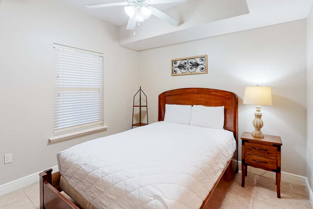 Gulf Front Condo with Balcony Pool and Resort Amenities in Miramar Beach