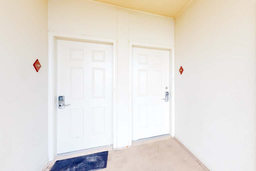 Gulf Front Condo with Balcony Pool and Resort Amenities in Miramar Beach