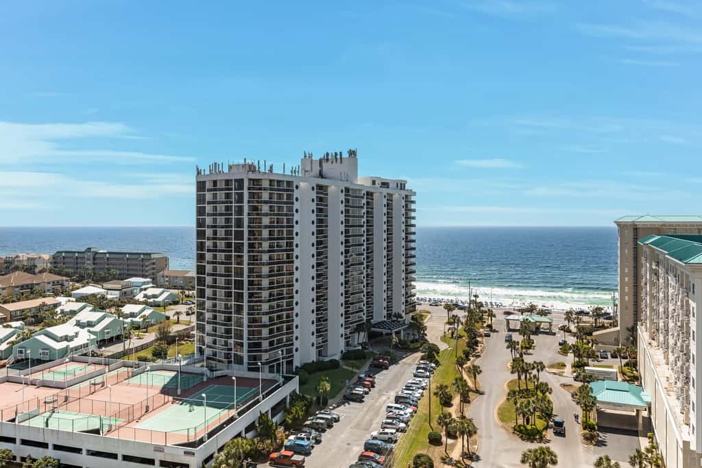 Gulf Front Condo with Balcony Pool and Resort Amenities in Miramar Beach