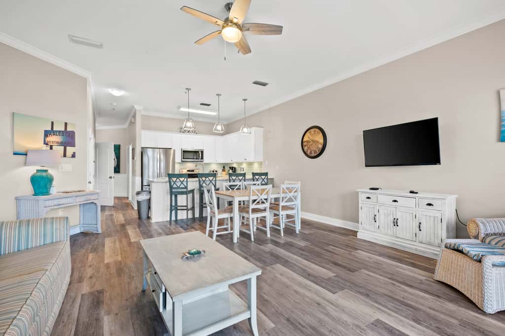 Gorgeous lakefront home with shared pool and beach access