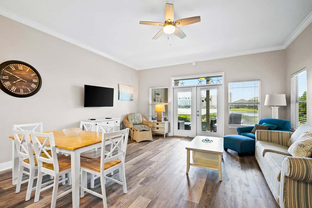 Gorgeous lakefront home with shared pool and beach access