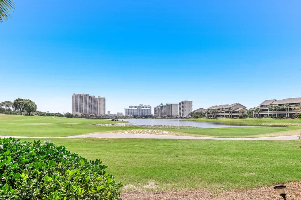 Gorgeous lakefront home with shared pool and beach access
