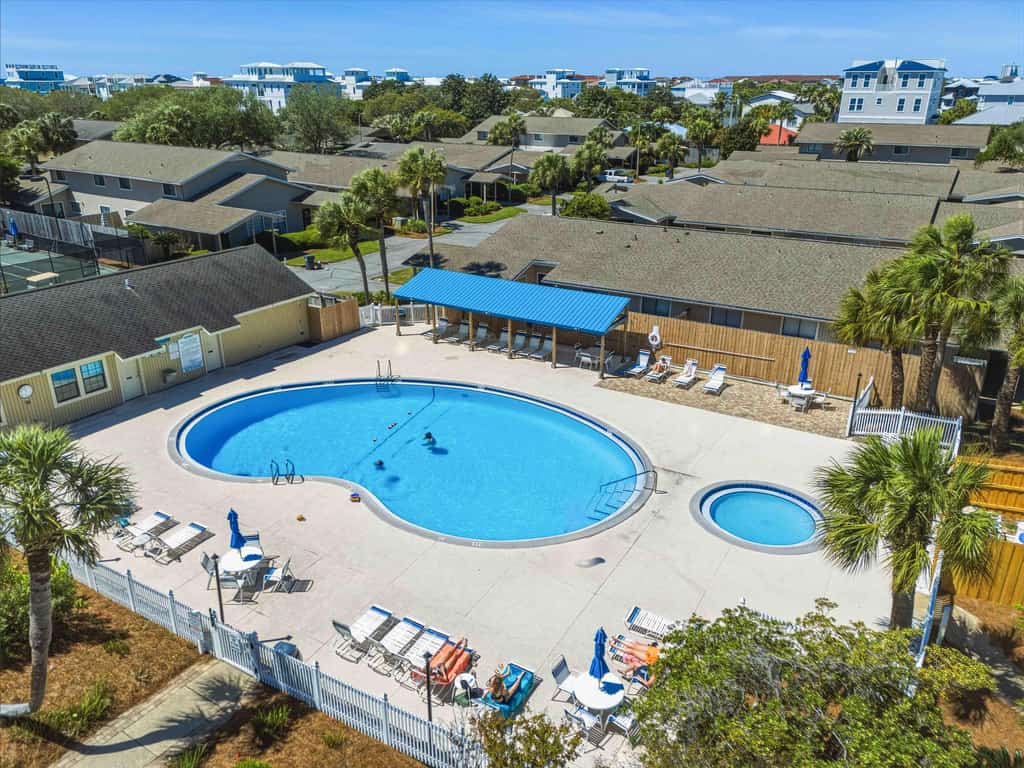 Seascape Lakefront Villas 412