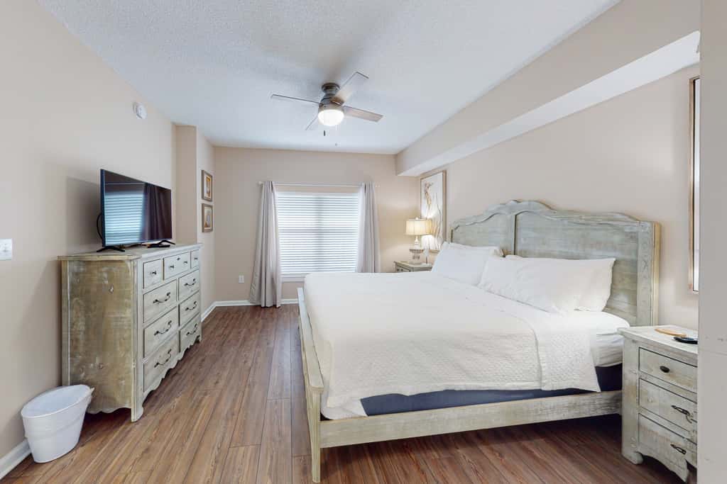 Majestic Sun A1103  Gulf Views, Pool, Beach Access