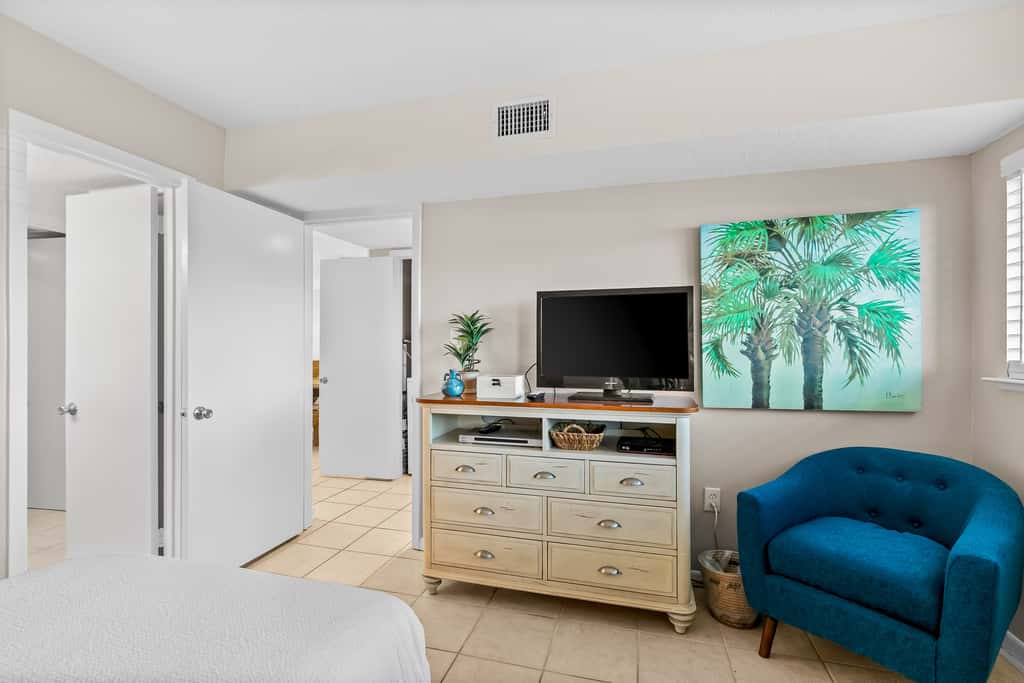 Gulf and beachfront condo with furnished patio, outdoor pool, gym & tennis