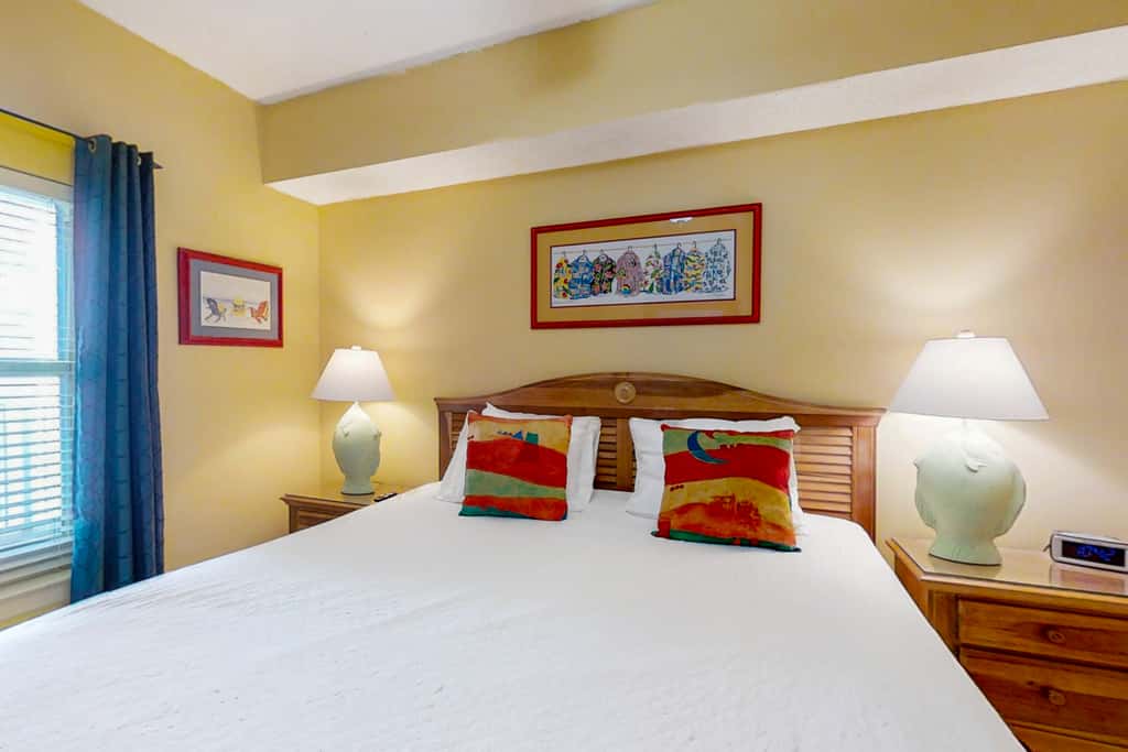 Majestic Sun A806 Beachfront Views & Pool Fun!