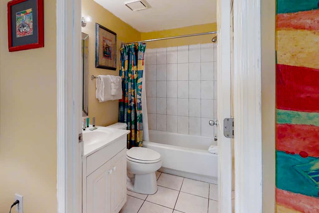 Majestic Sun A806 Beachfront Views & Pool Fun!