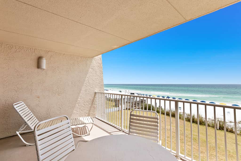 Beach House B204