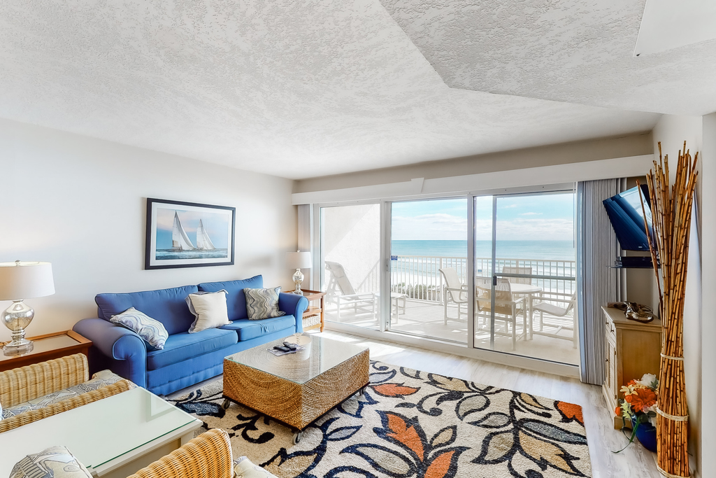Gulf-front condo on bike path with beach views, outdoor pool, tennis & gym