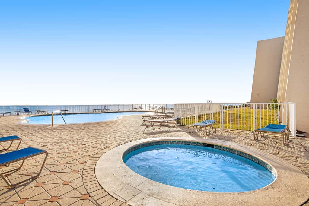 Bright oceanfront condo on 3rd floor with Gulf views, outdoor pool & gym