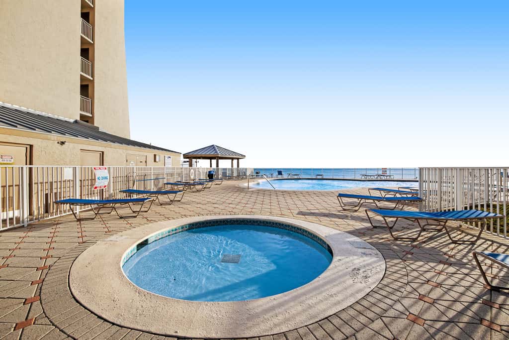 Bright oceanfront condo on 3rd floor with Gulf views, outdoor pool & gym