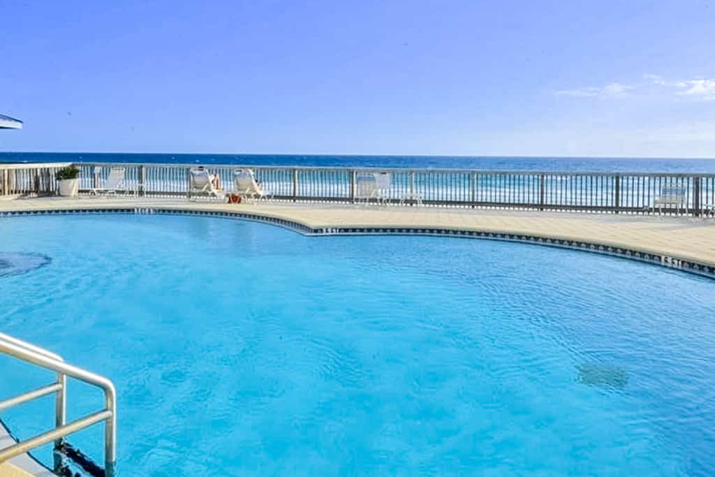 Beach House B403