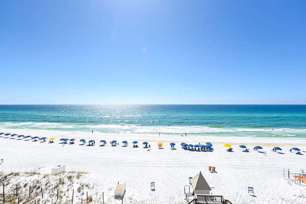 Gulf & Beachfront Condo on Fourth Floor with ocean Views, pool