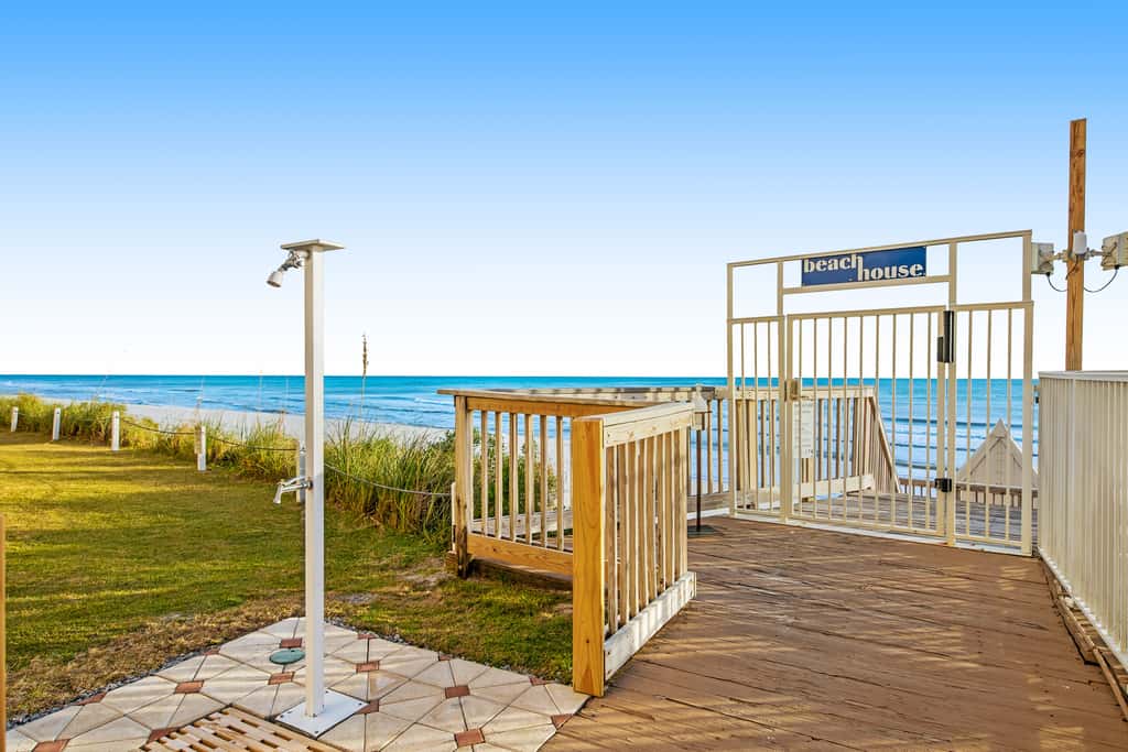 Beach & Gulf-front Condo on Fifth Floor with outdoor Pool, Gym