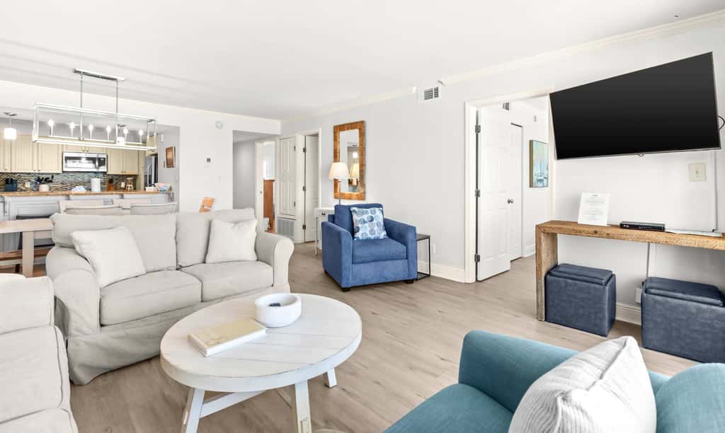 Beach & Gulf-front Condo on Fifth Floor with outdoor Pool, Gym