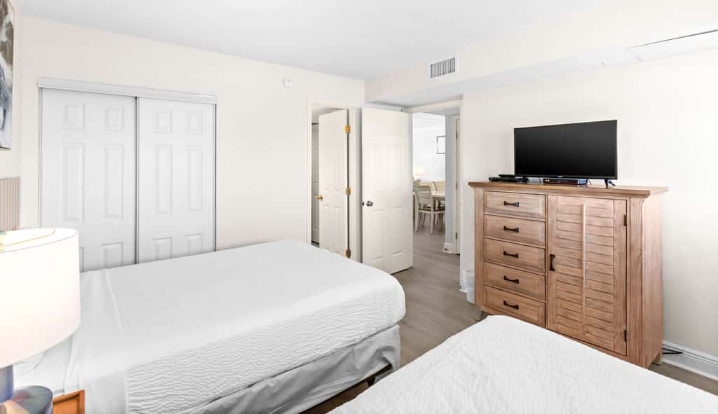 Beach & Gulf-front Condo on Fifth Floor with outdoor Pool, Gym