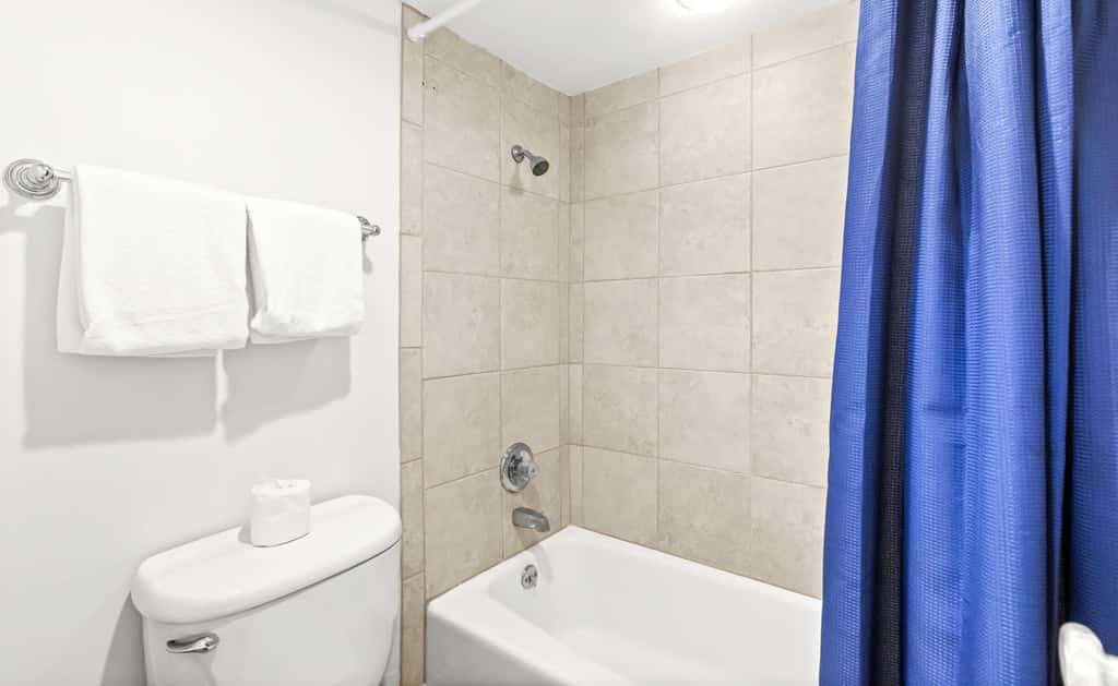 Beach & Gulf-front Condo on Fifth Floor with outdoor Pool, Gym