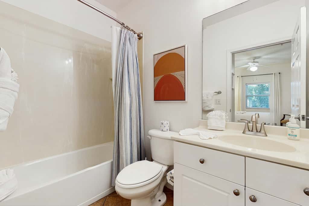 Comfortable ground floor condo with pool & hot tub access, W&D, WiFi, and AC