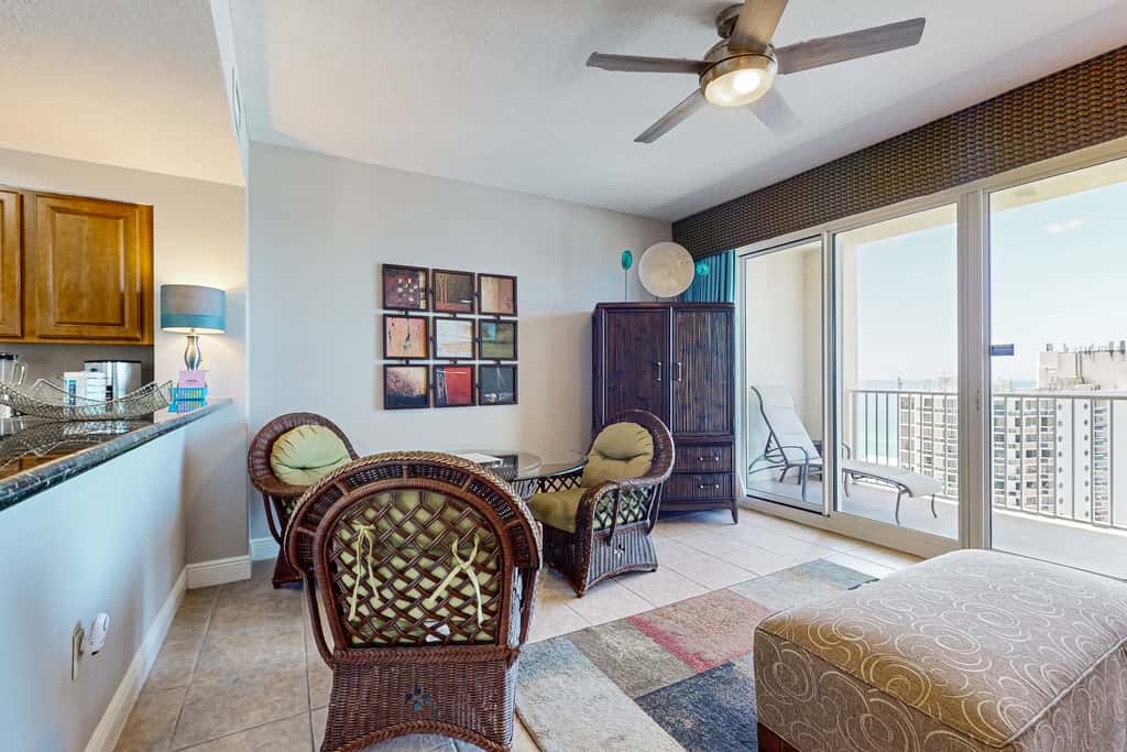 Gulf View Condo in Miramar Beach with Pool ,Gym and Beach Access