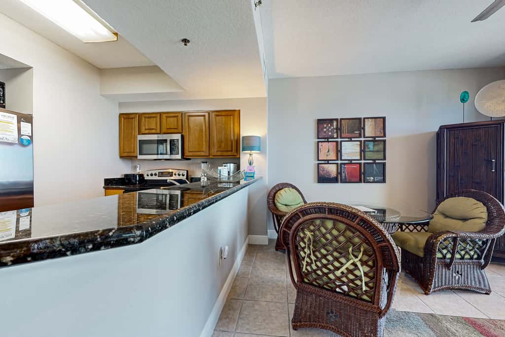 Gulf View Condo in Miramar Beach with Pool ,Gym and Beach Access