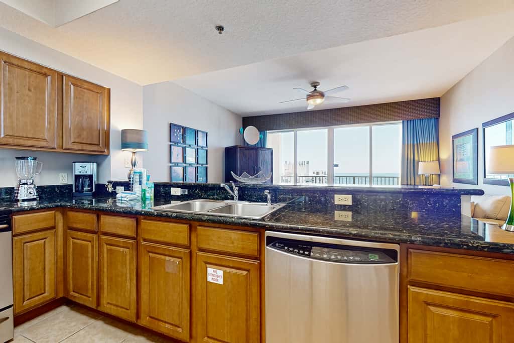 Gulf View Condo in Miramar Beach with Pool ,Gym and Beach Access