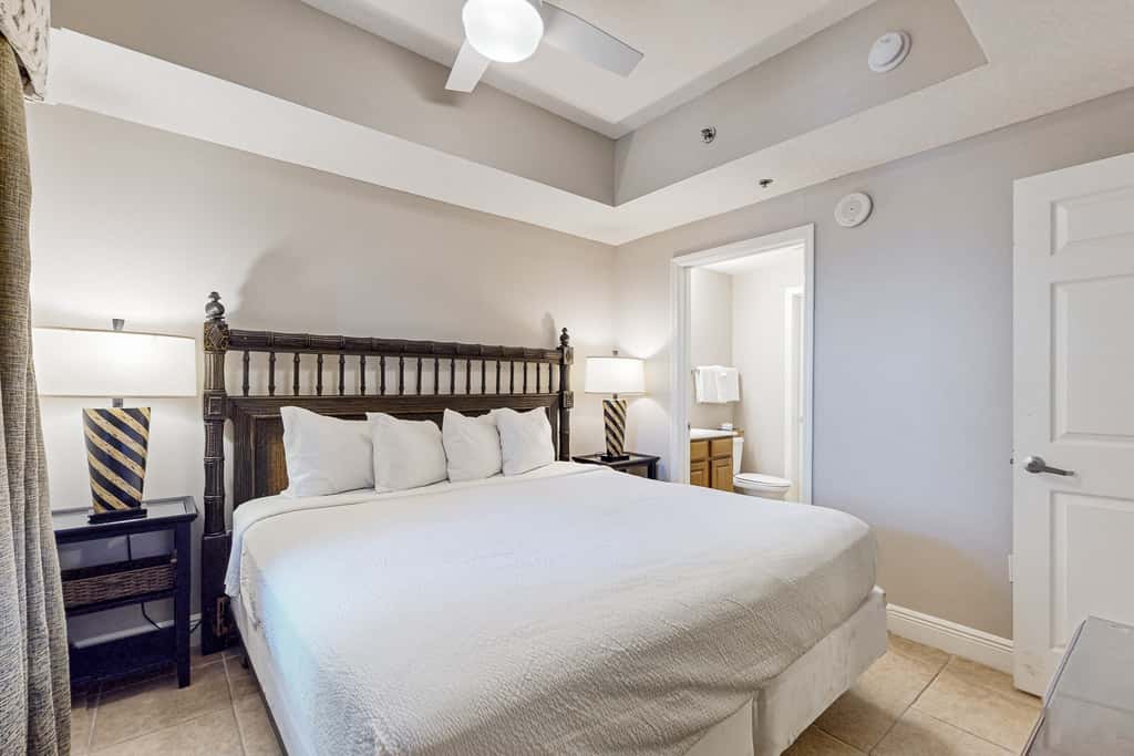Gulf View Condo in Miramar Beach with Pool ,Gym and Beach Access