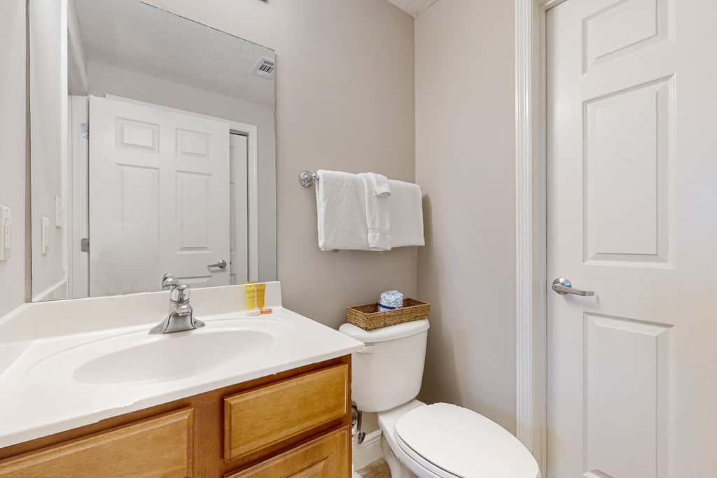 Gulf View Condo in Miramar Beach with Pool ,Gym and Beach Access