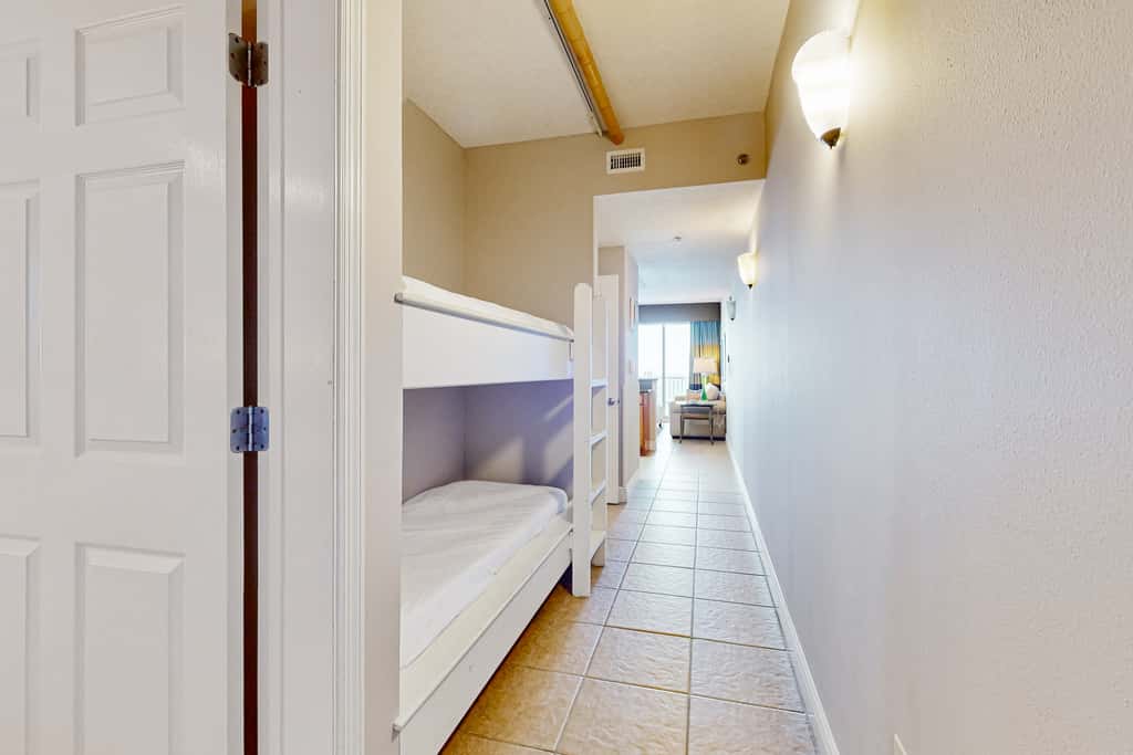 Gulf View Condo in Miramar Beach with Pool ,Gym and Beach Access