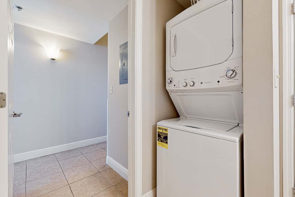 Gulf View Condo in Miramar Beach with Pool ,Gym and Beach Access