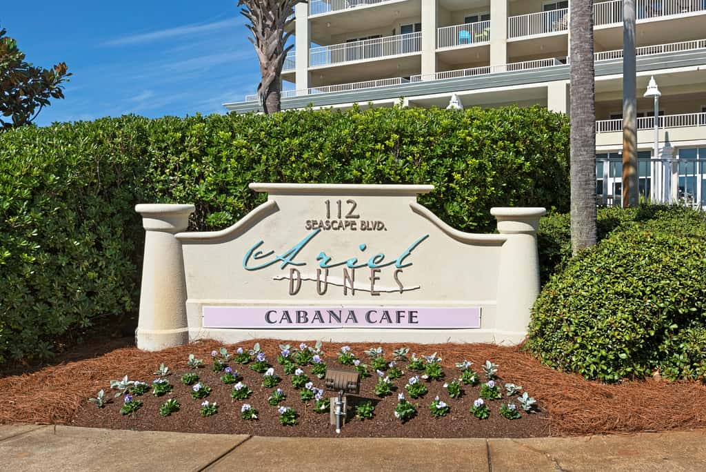 Gulf View Condo in Miramar Beach with Pool ,Gym and Beach Access