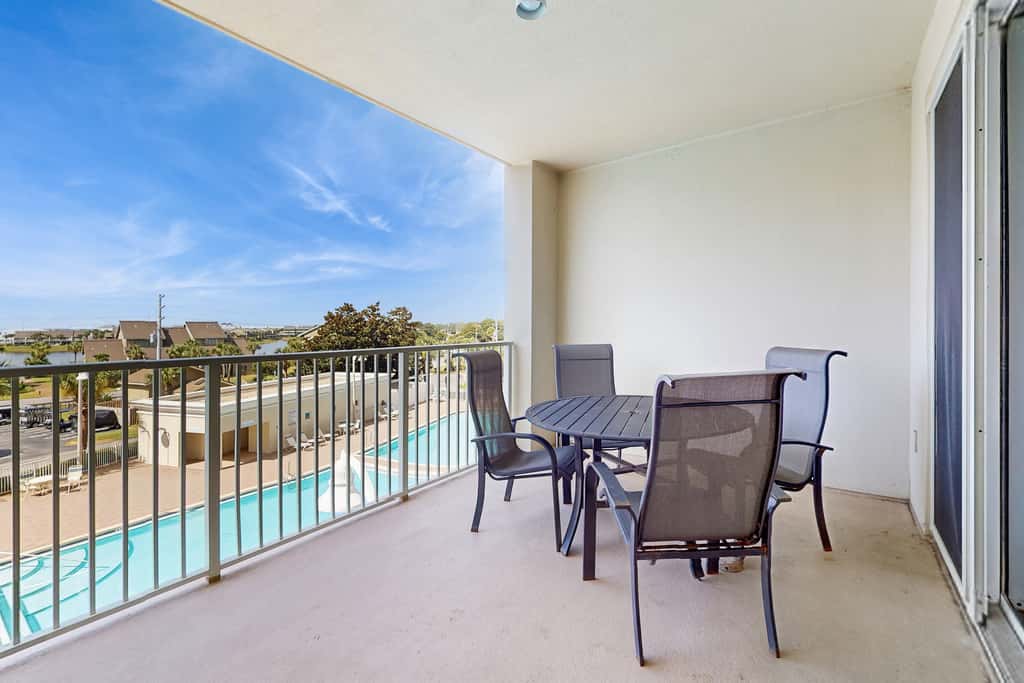 Beachfront Condo with Pool Gym and Scenic Balcony in Miramar Beach
