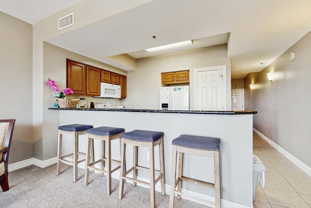Beachfront Condo with Pool Gym and Scenic Balcony in Miramar Beach