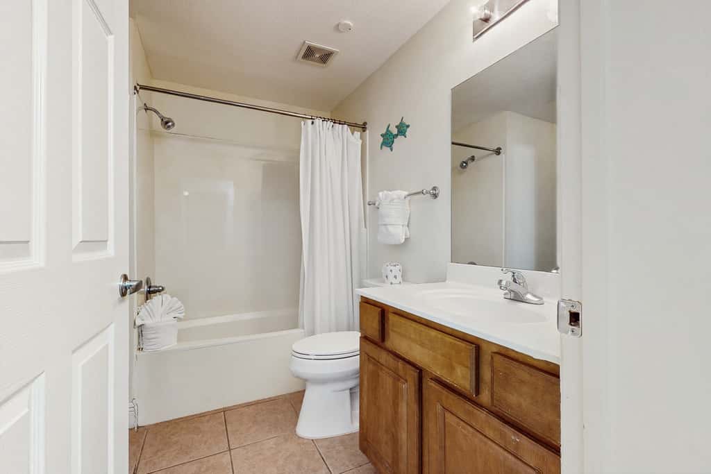 Beachfront Condo with Pool Gym and Scenic Balcony in Miramar Beach