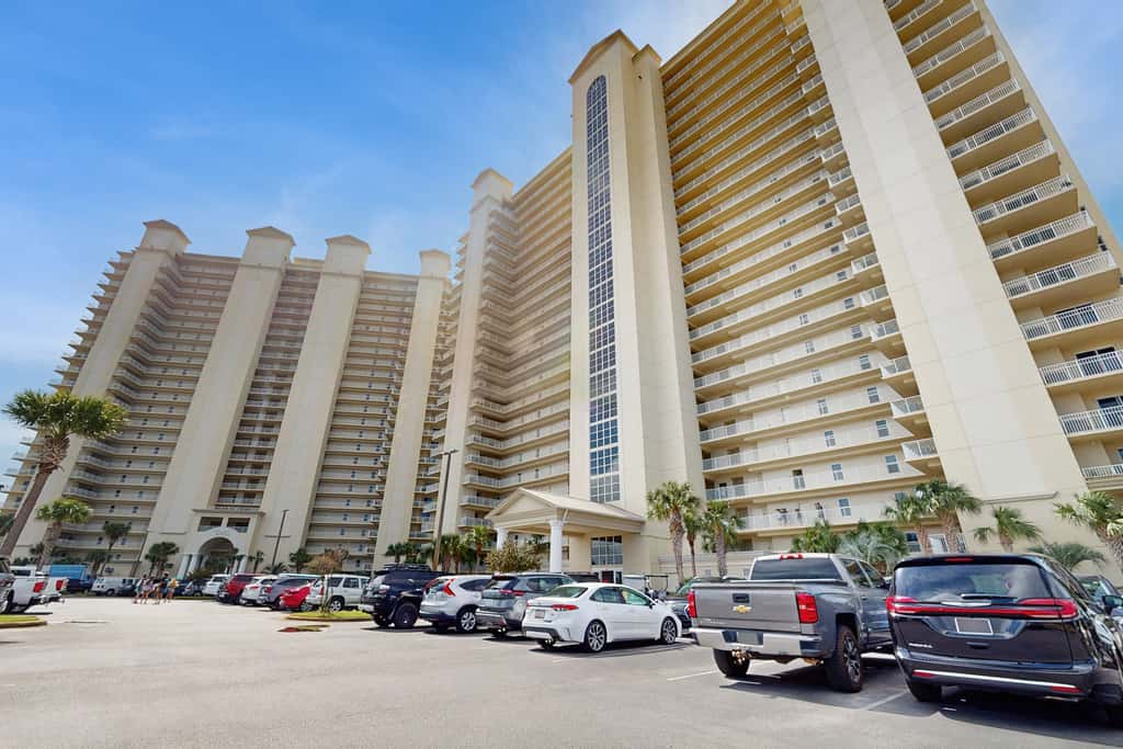 Beachfront Condo with Pool Gym and Scenic Balcony in Miramar Beach