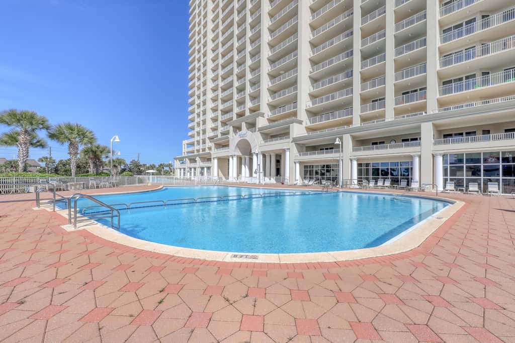Beachfront Condo with Beach Views,Private Balcony and Pool Access in Miramar Beach