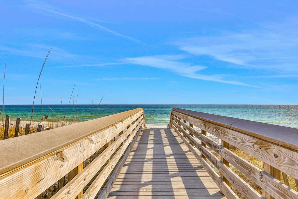 Modern 30A Retreat | Walk/Bike to Beach | Golf Cart