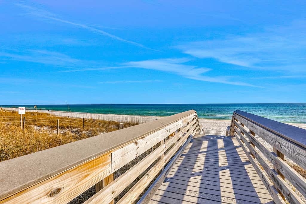 Modern 30A Retreat | Walk/Bike to Beach | Golf Cart