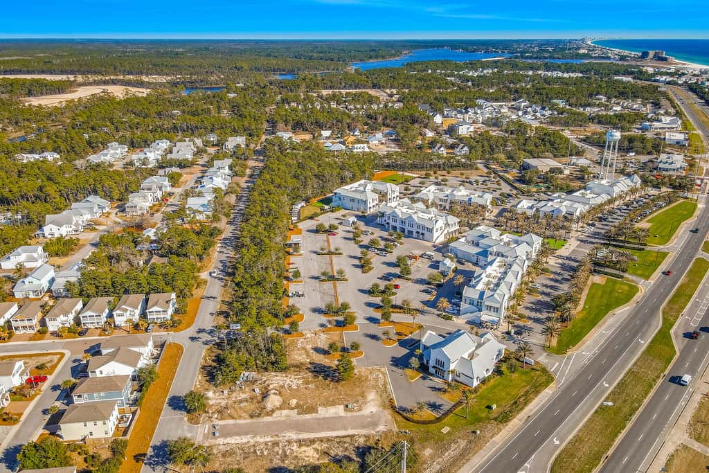 Modern 30A Retreat | Walk/Bike to Beach | Golf Cart